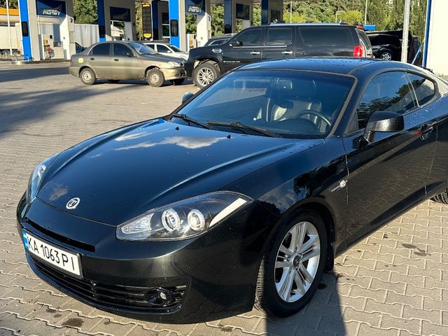 Hyundai Coupe - фото 2