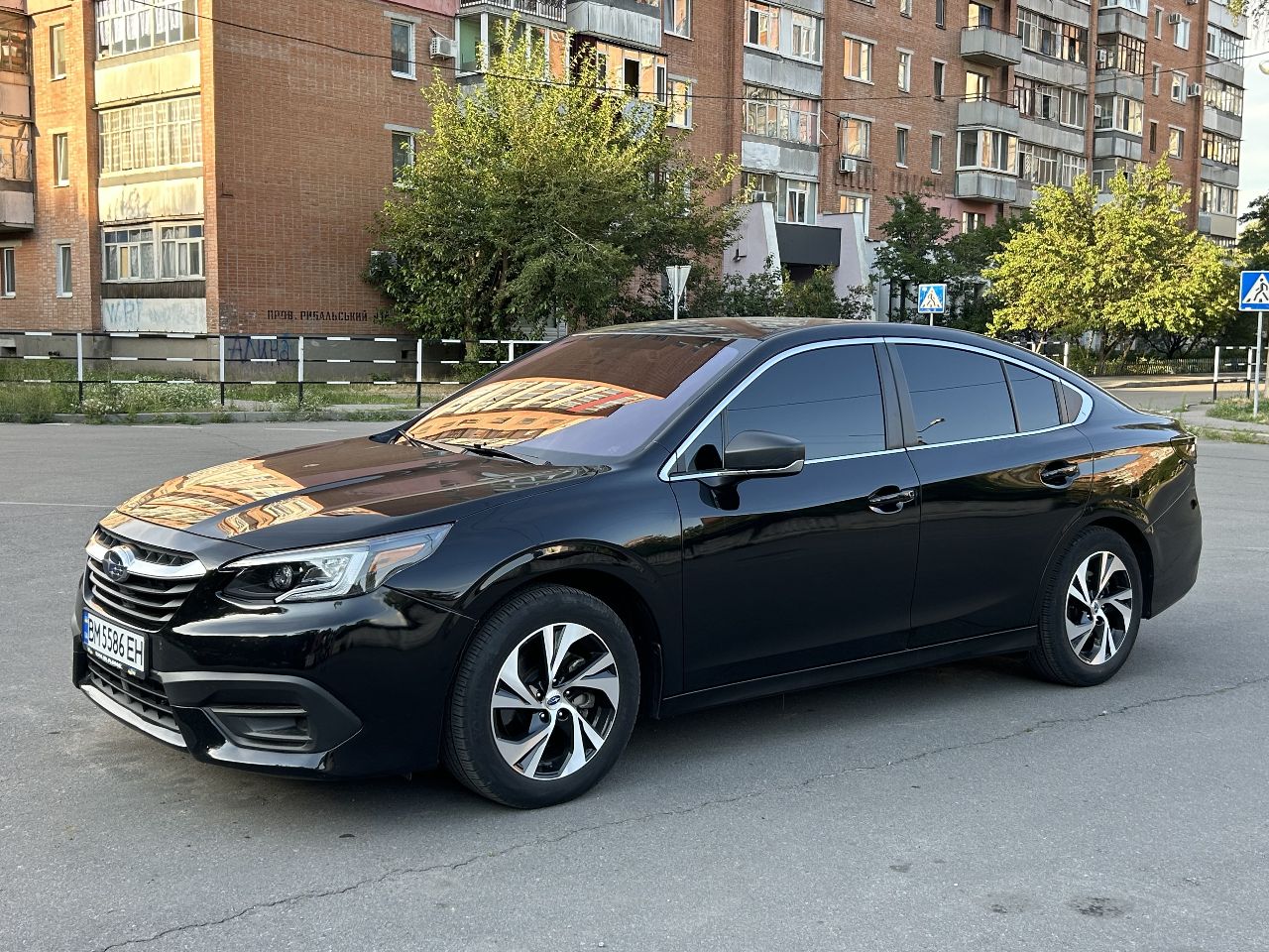 Subaru Legacy - фото 2