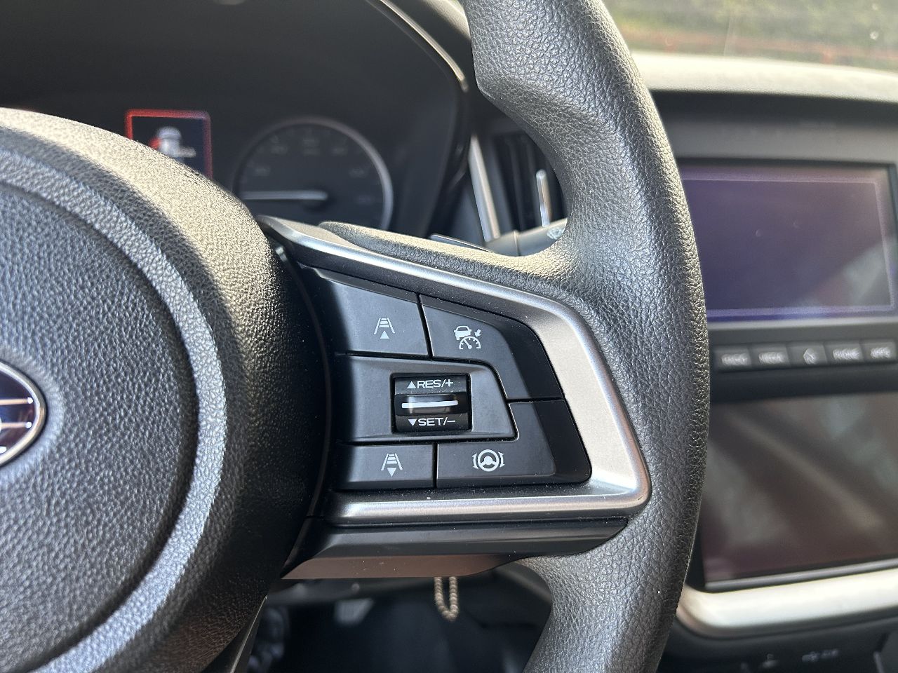 Subaru Legacy - фото 24