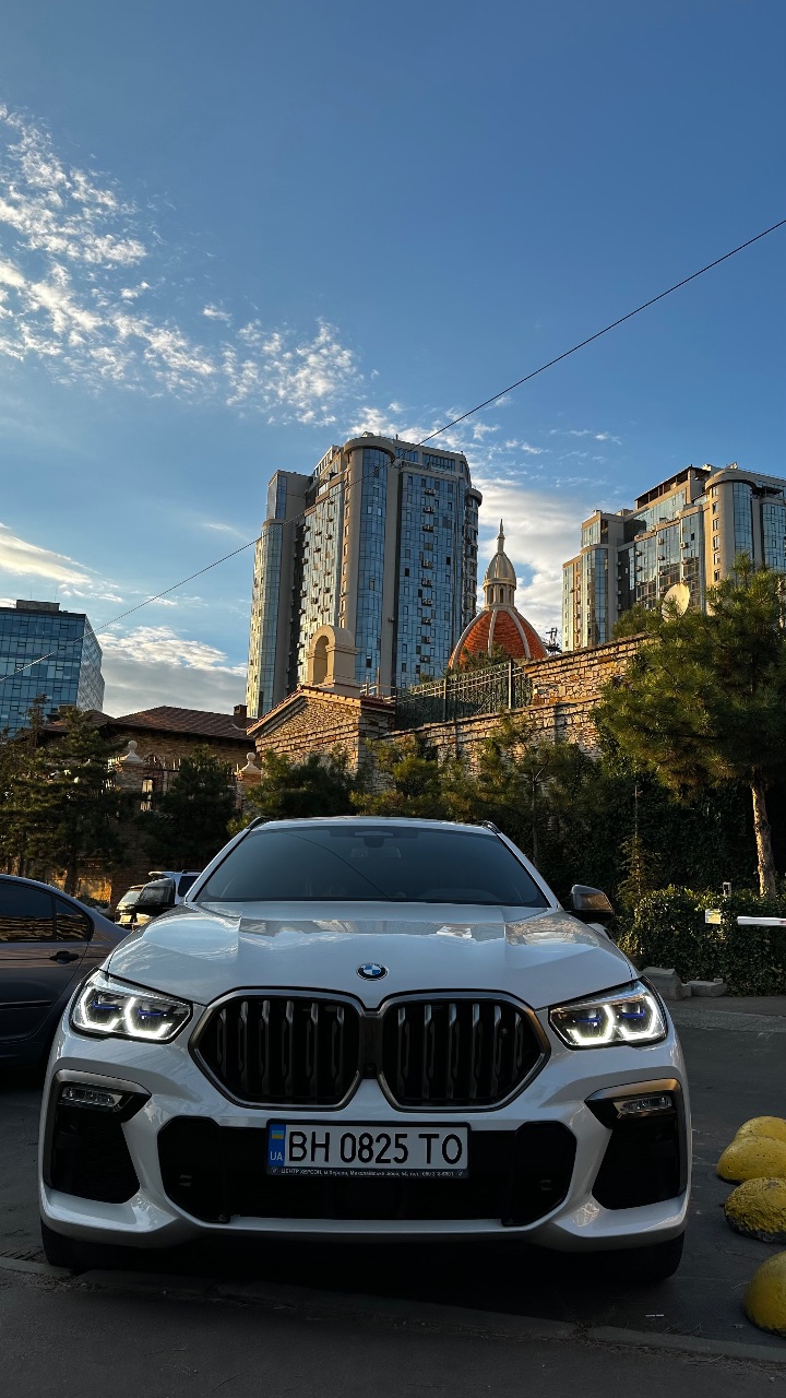 BMW X6 - фото 6