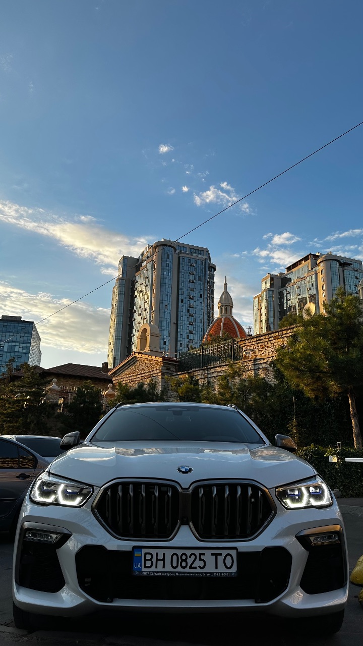 BMW X6 - фото 2