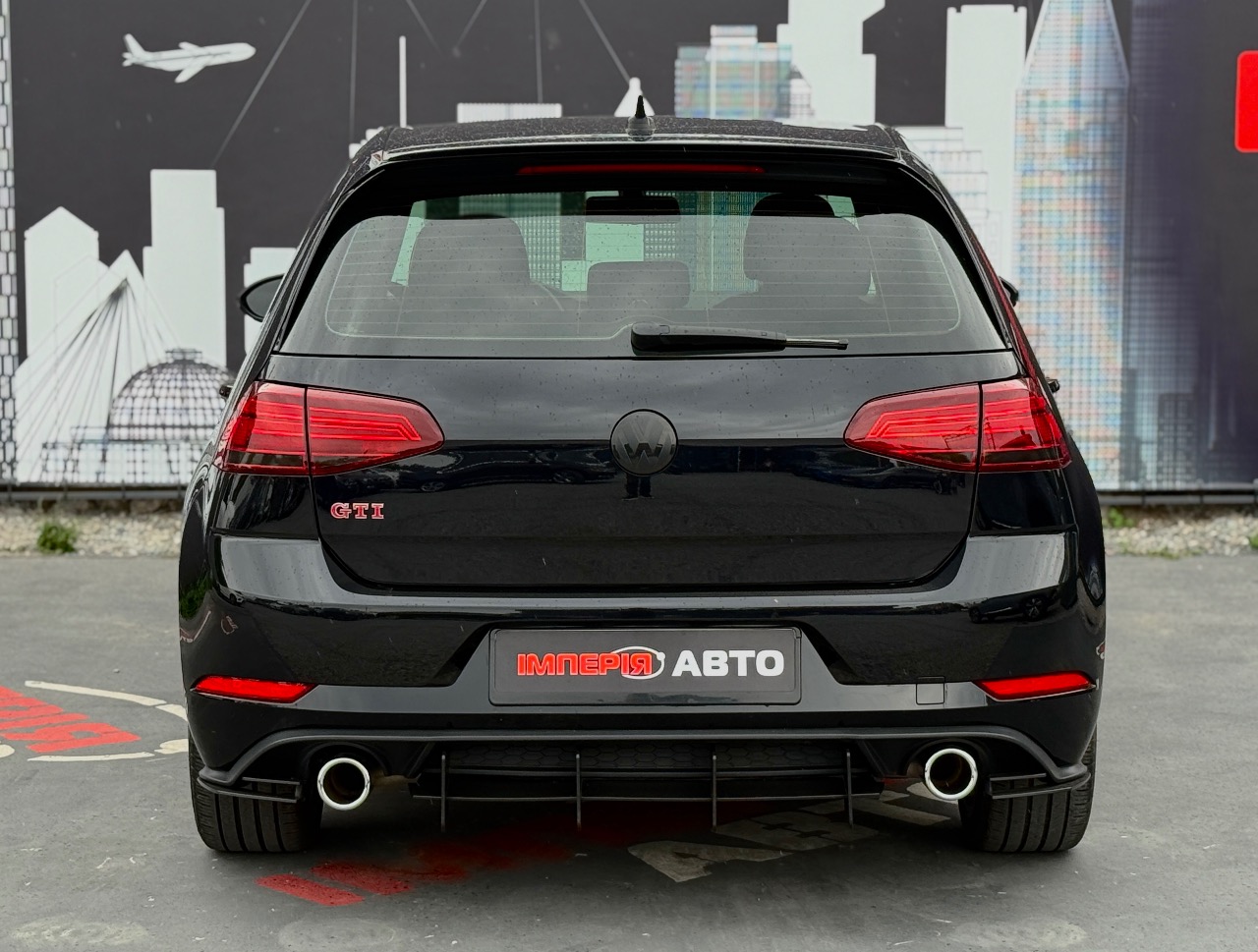 Volkswagen Golf GTI - фото 7