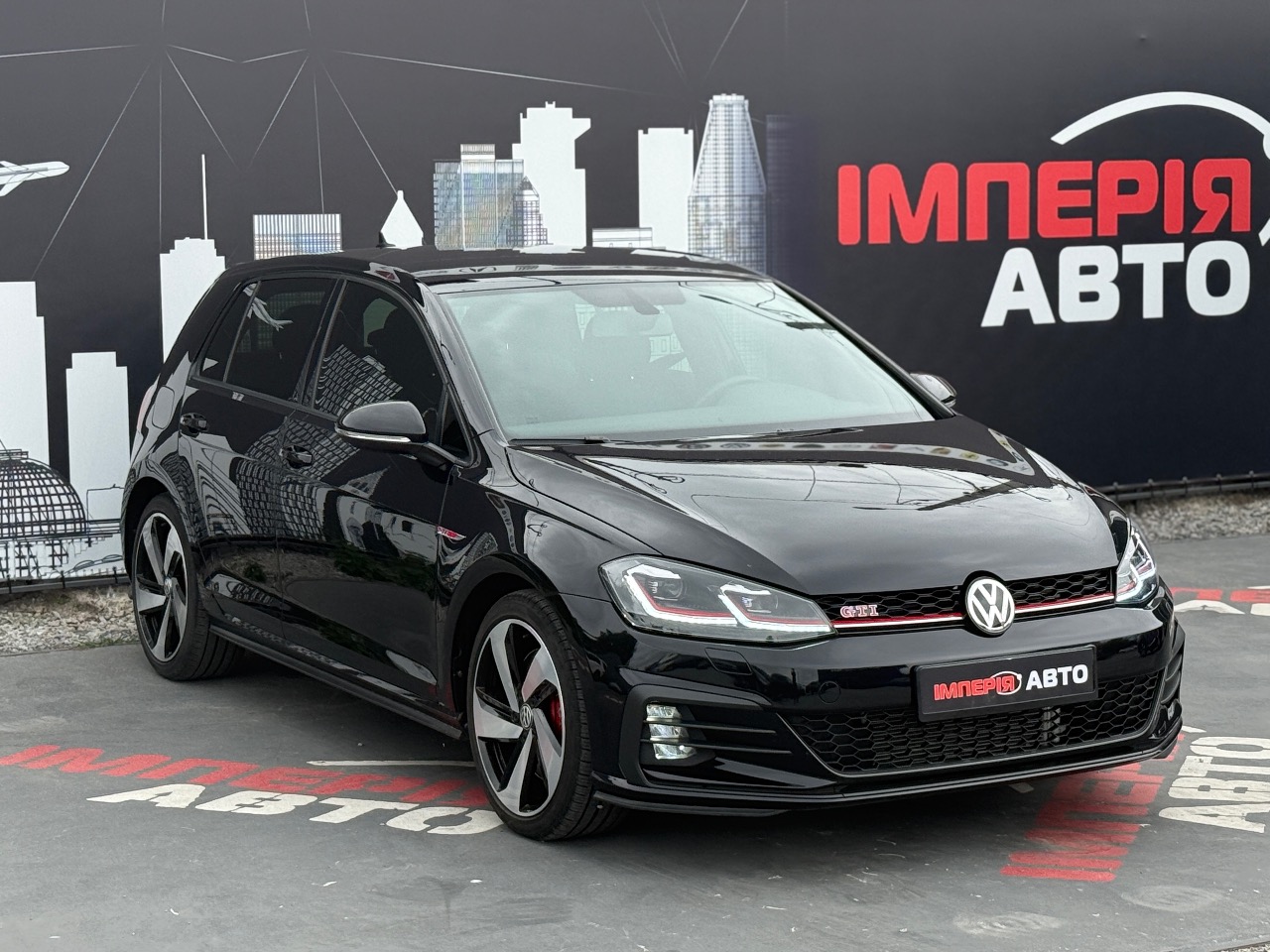 Volkswagen Golf GTI - фото 18