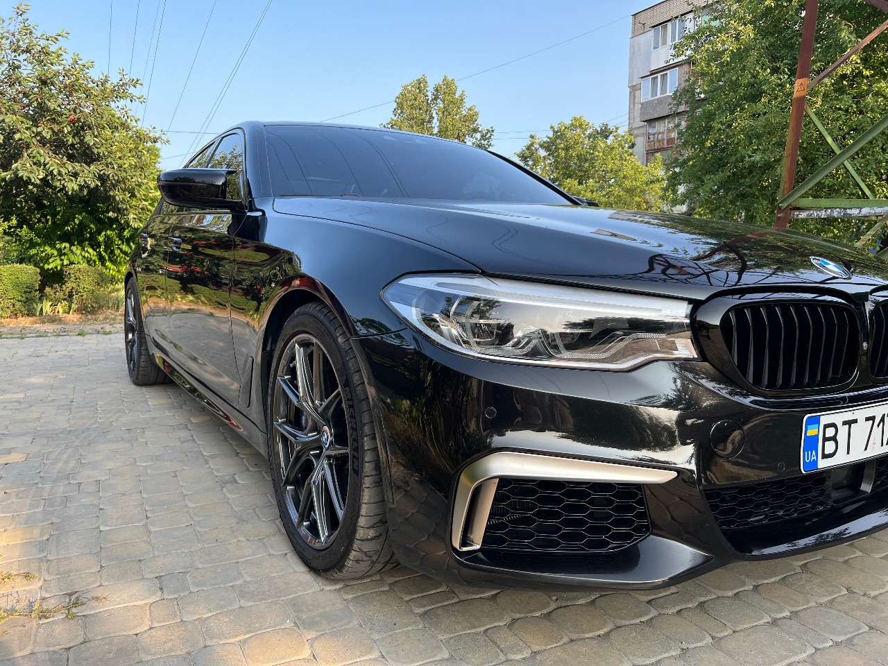 BMW 5 серії - фото 1