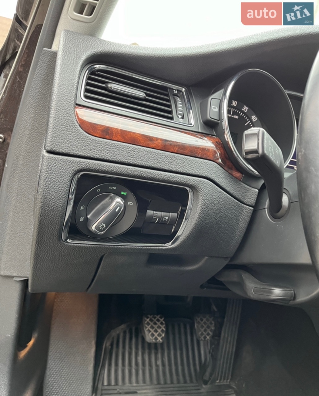 Skoda Superb - фото 10