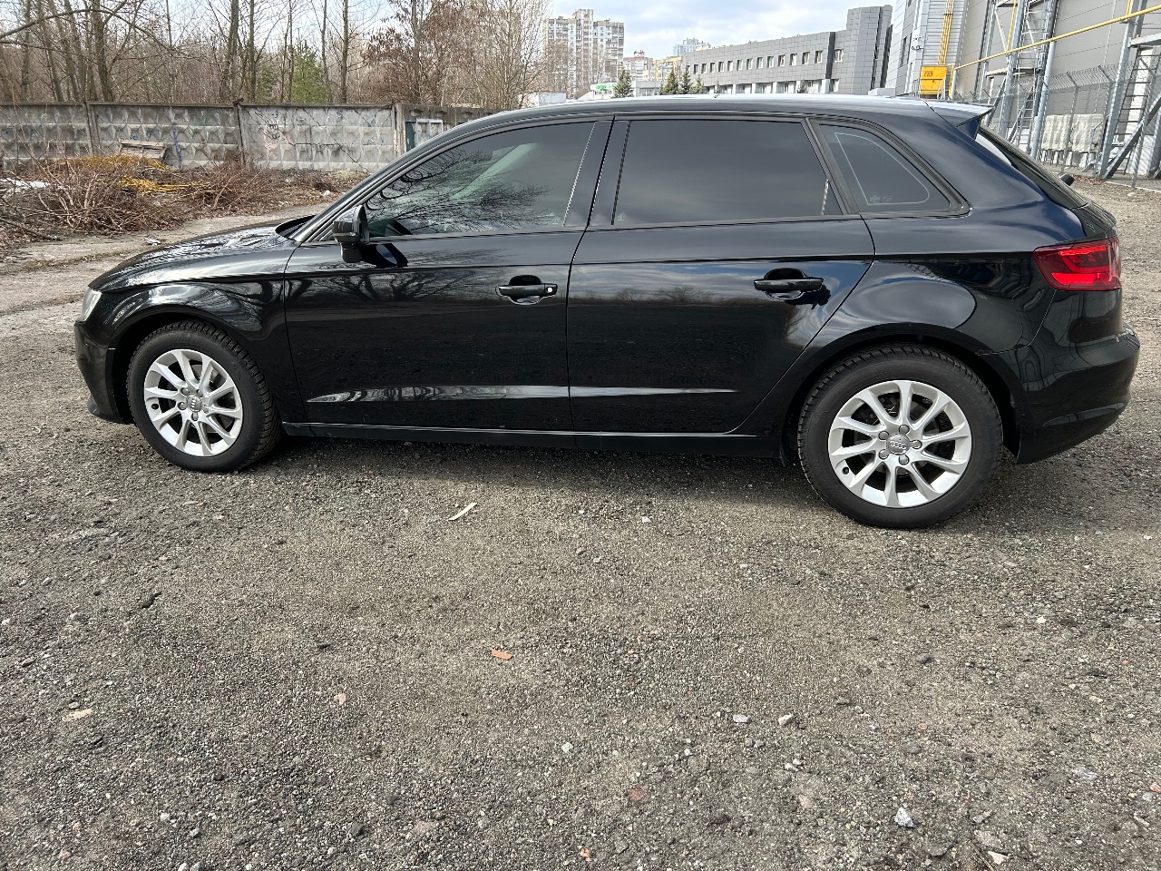 Audi A3 - фото 14