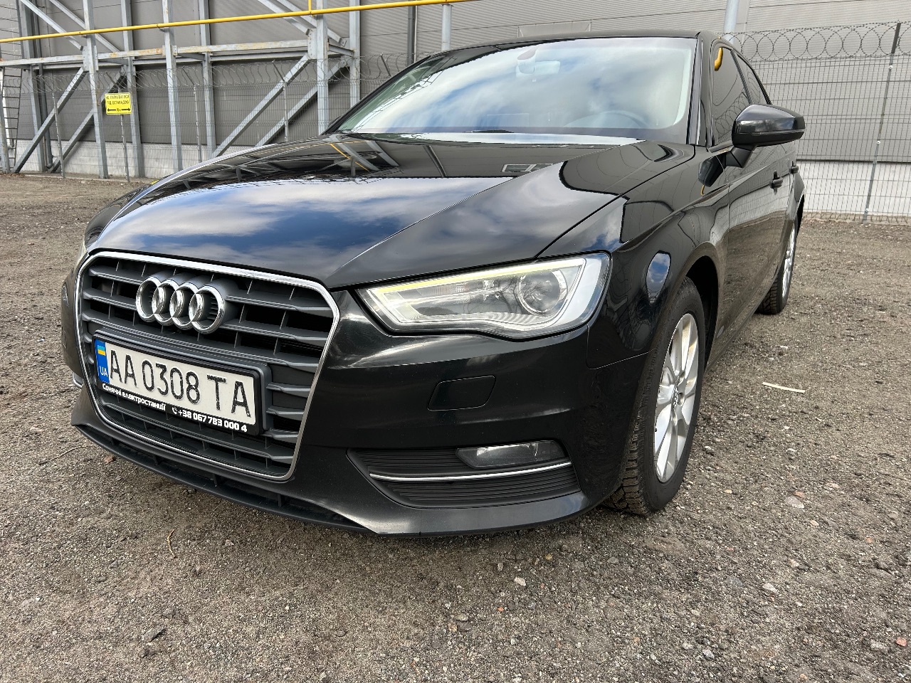 Audi A3 - фото 3