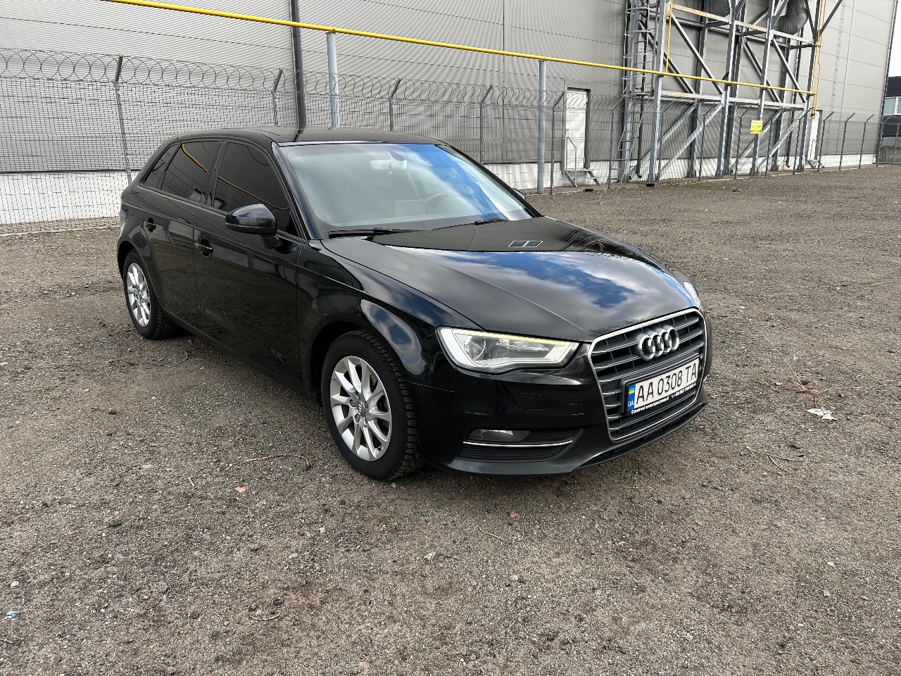 Audi A3 - фото 6