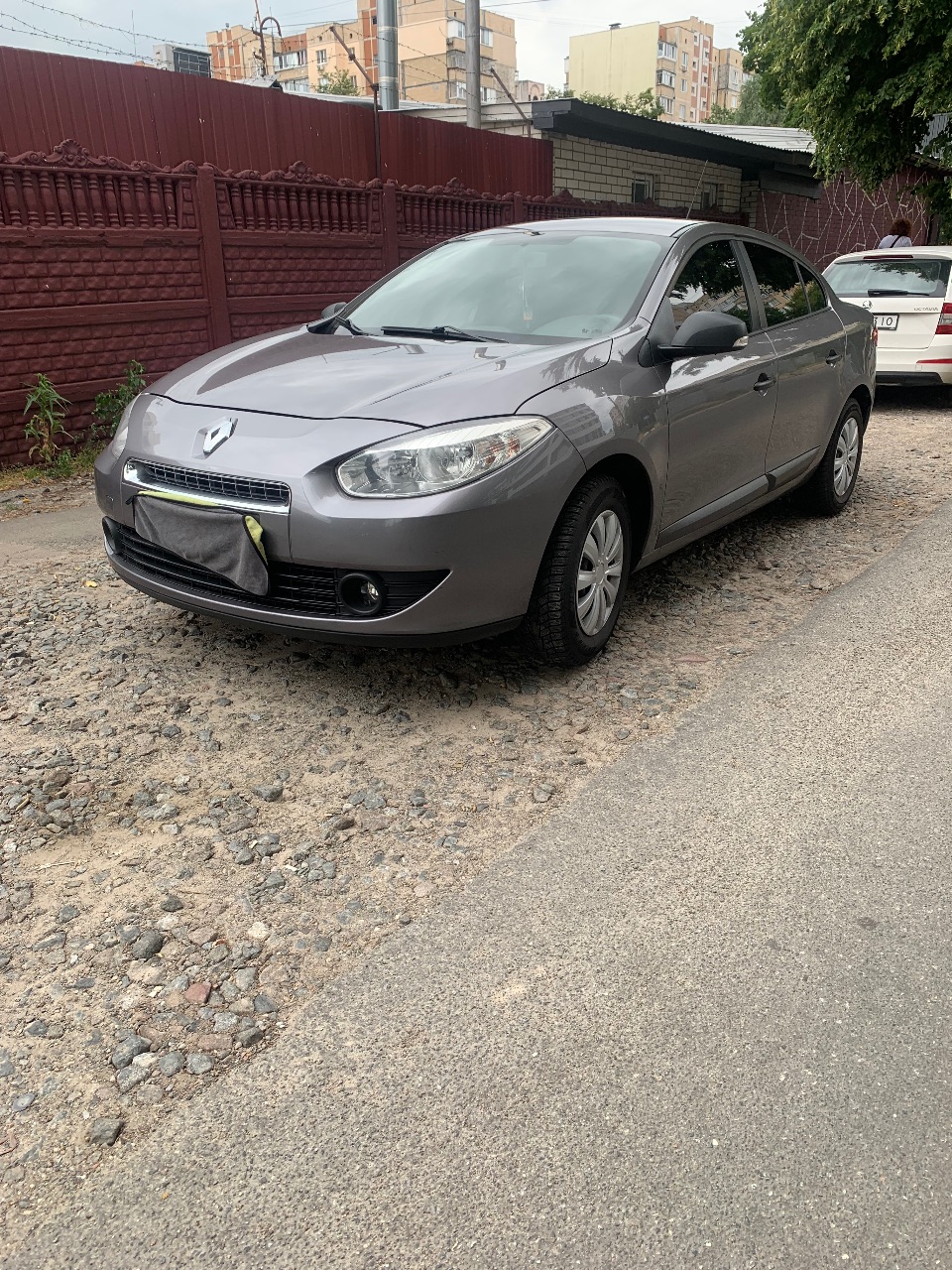 Renault Fluence - фото 4