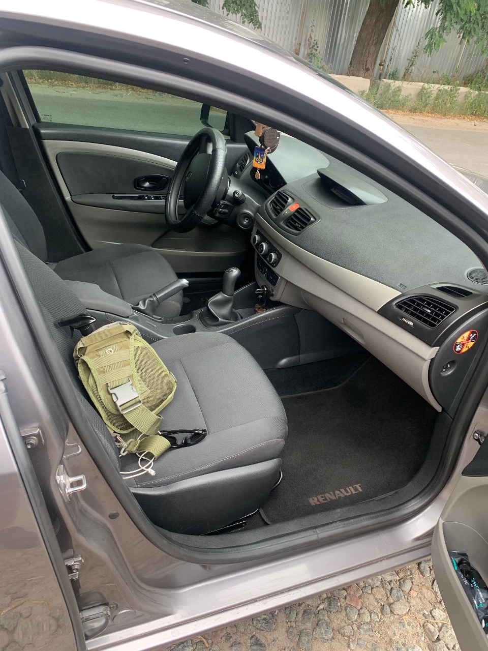 Renault Fluence - фото 8