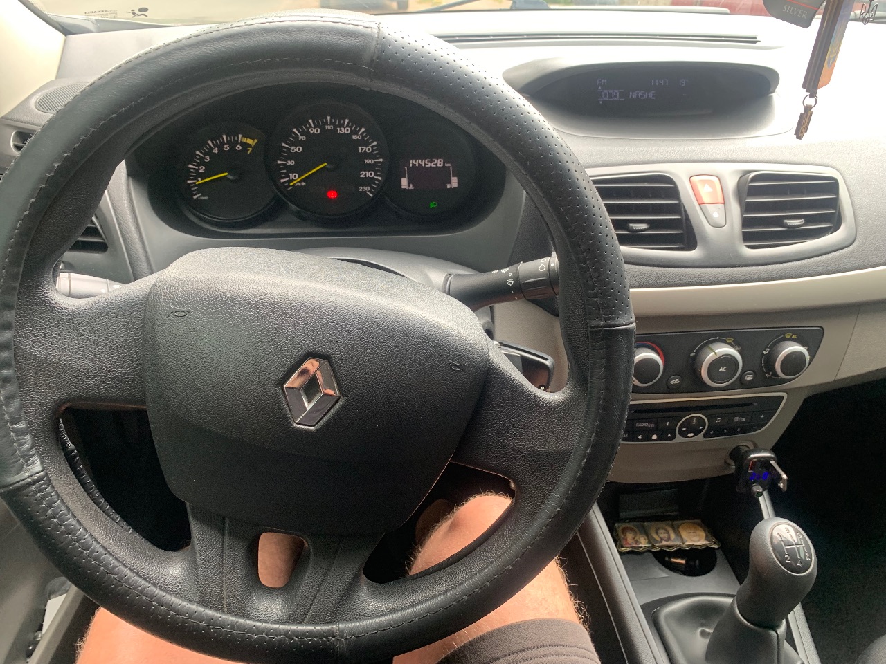 Renault Fluence - фото 5