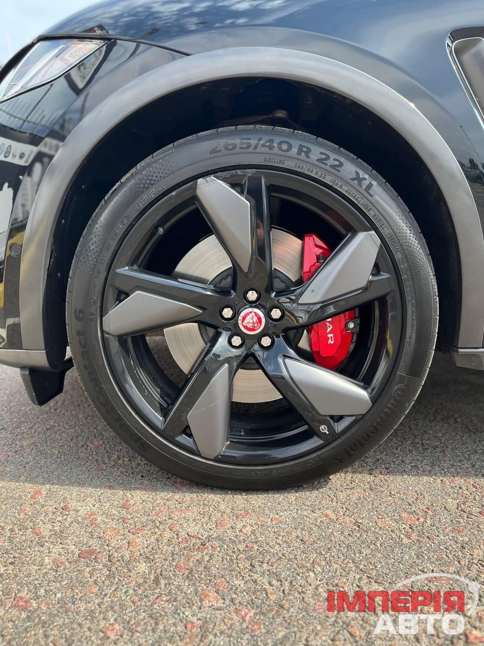 Jaguar F-Pace - фото 9