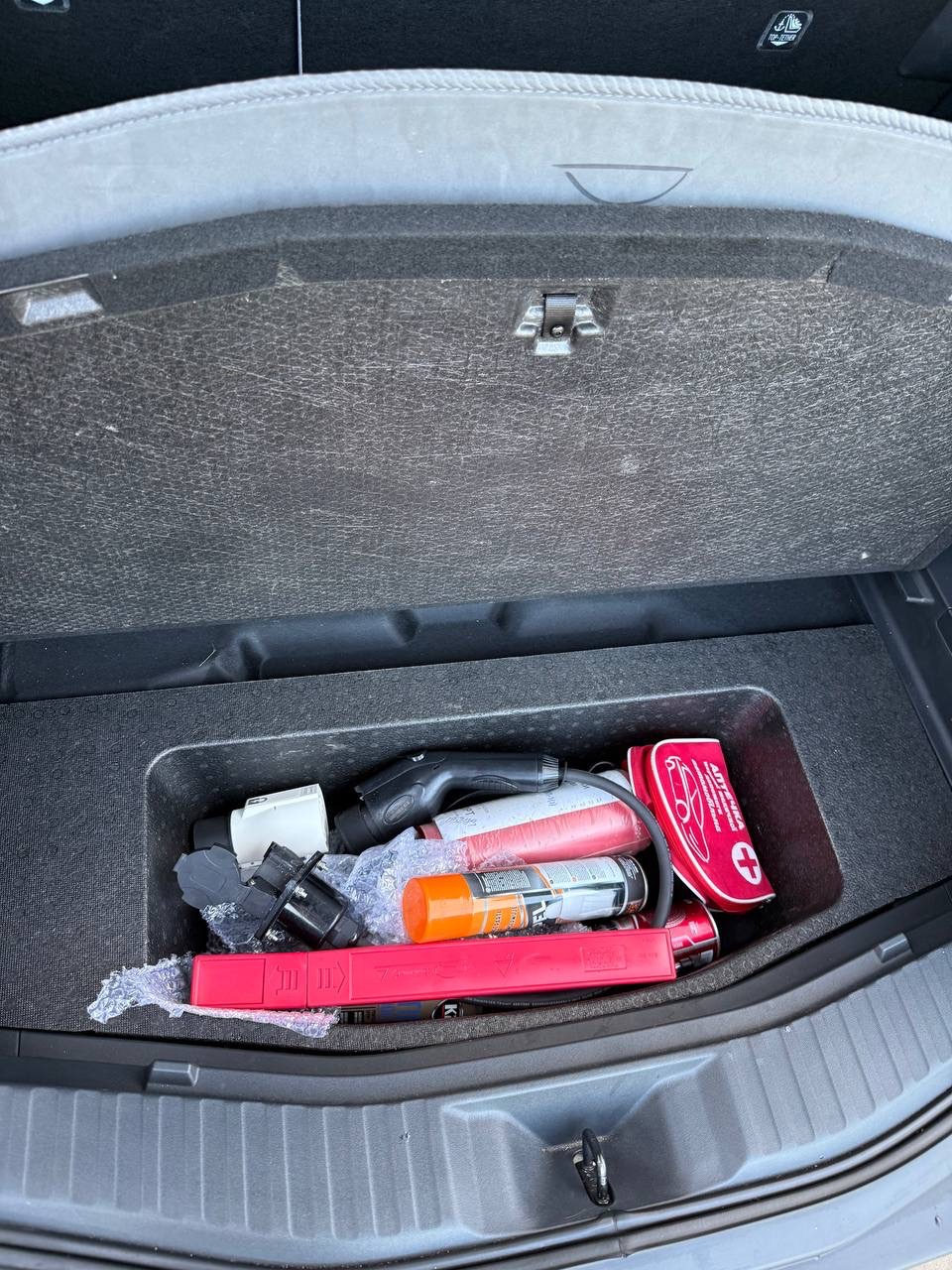 Toyota bZ4X - фото 10