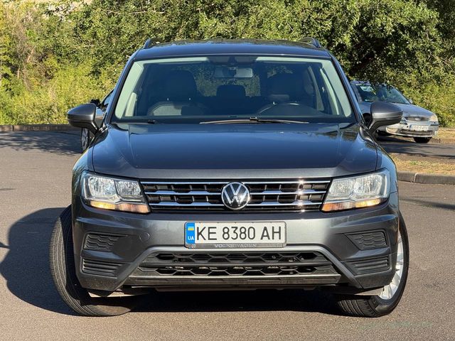Volkswagen Tiguan - фото 3