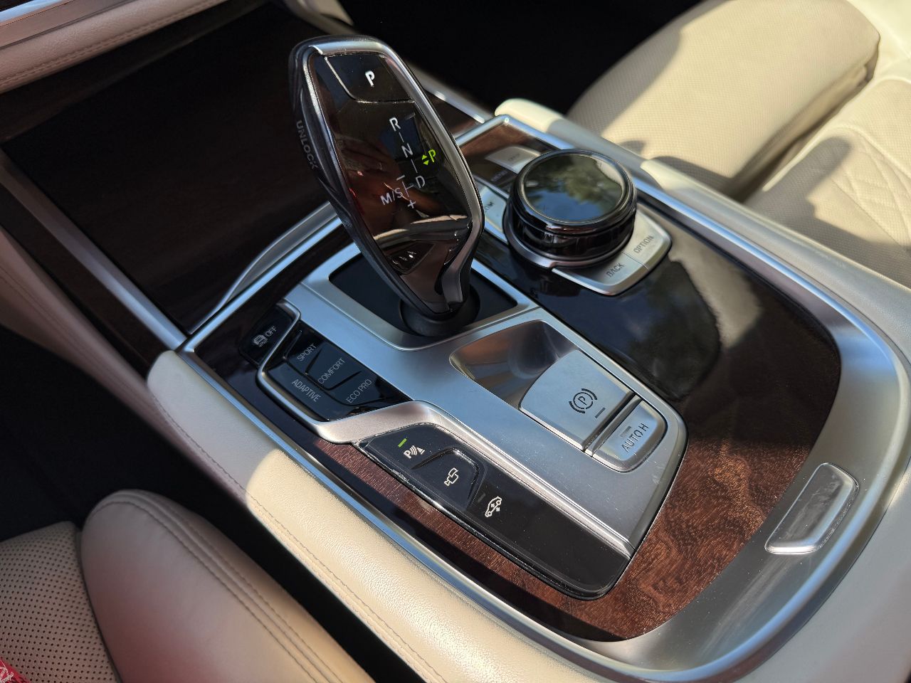 BMW 7 серії - фото 41