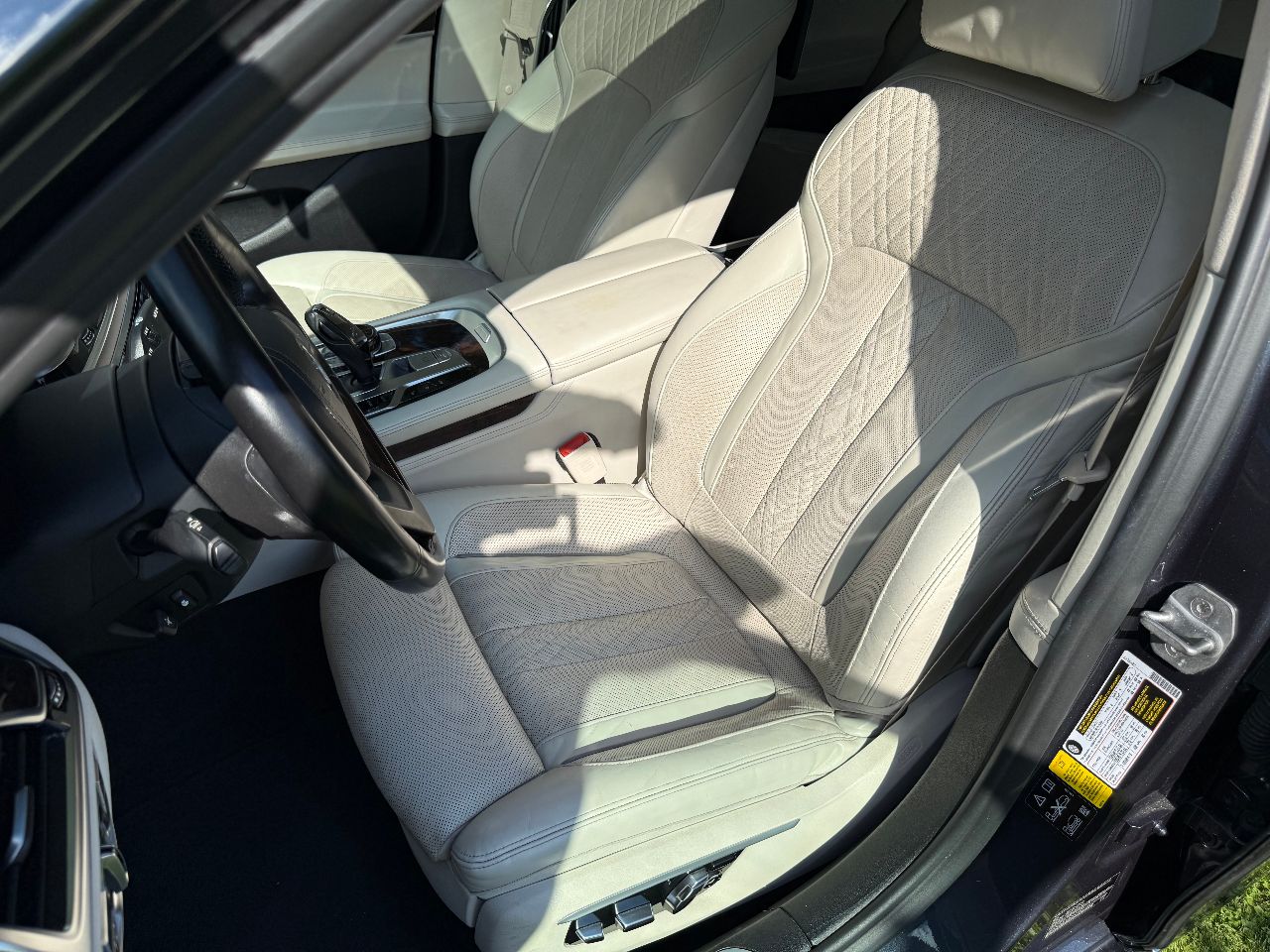 BMW 7 серії - фото 17