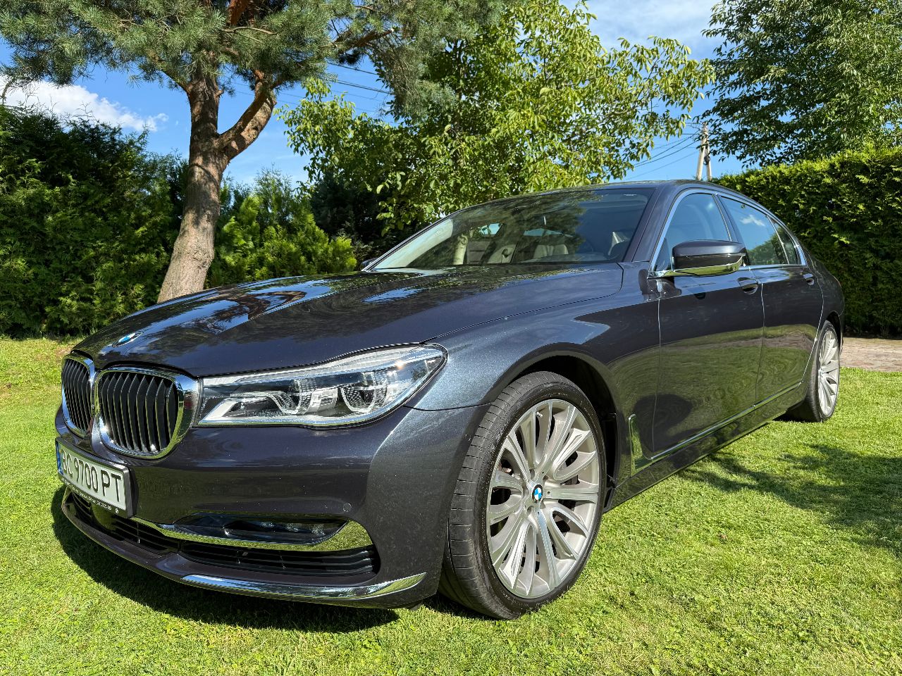 BMW 7 серії - фото 9