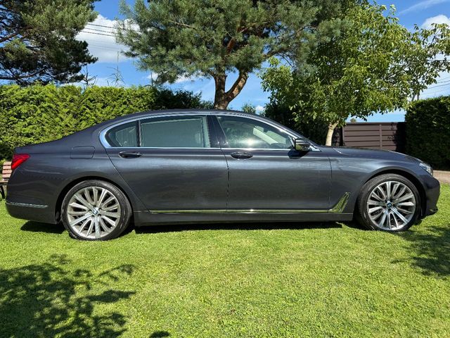 BMW 7 серії - зображення 3