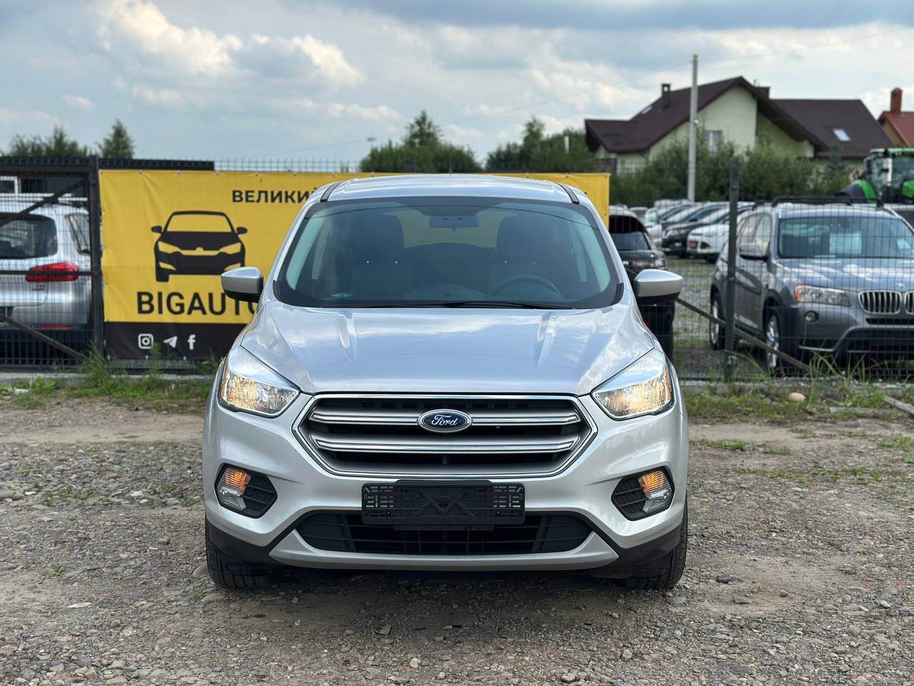 Ford Escape - фото 1