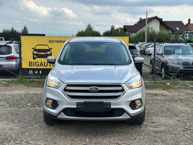 Ford Escape - фото 1