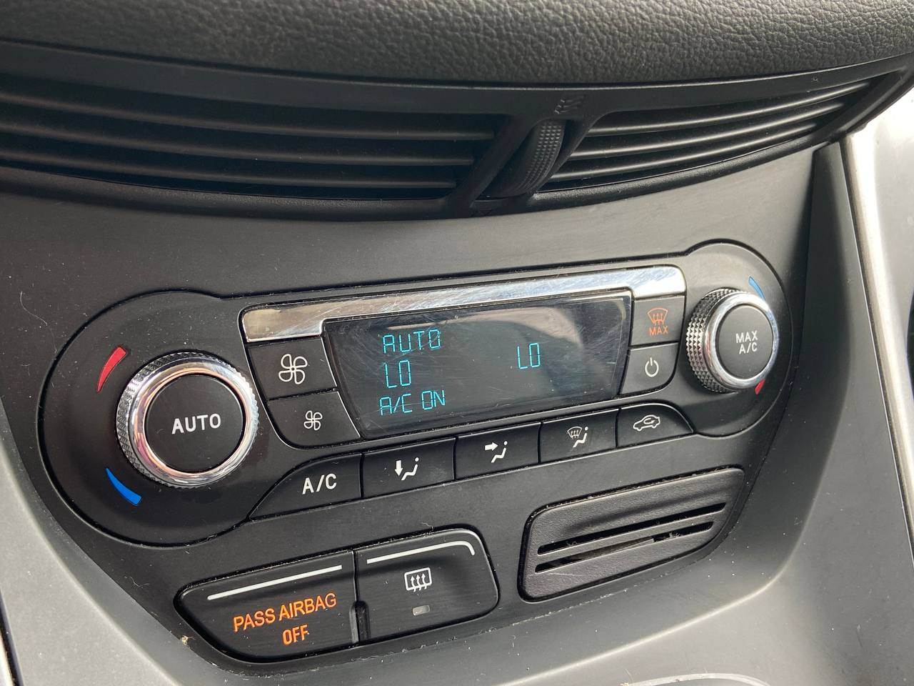 Ford Escape - фото 13