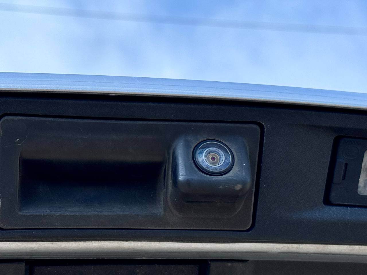 Volkswagen Tiguan - фото 20