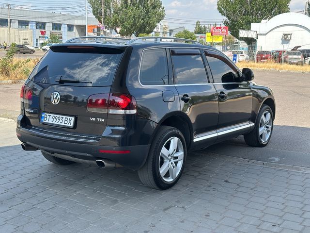 Volkswagen Touareg - зображення 4