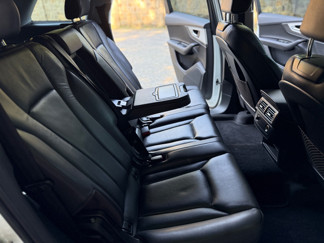 Audi Q7 - фото 35