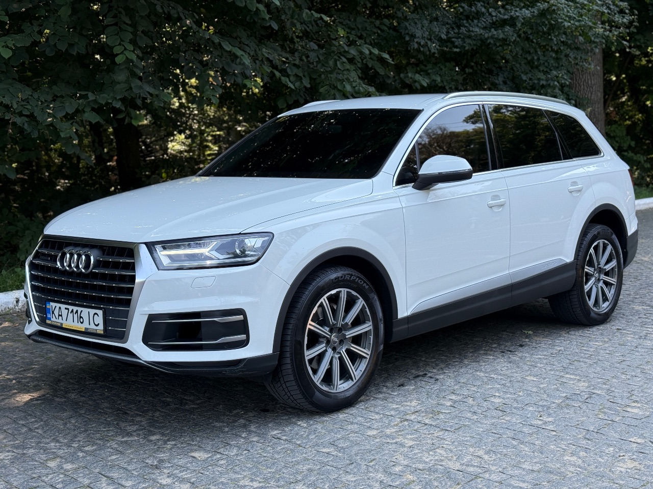 Audi Q7 - фото 5