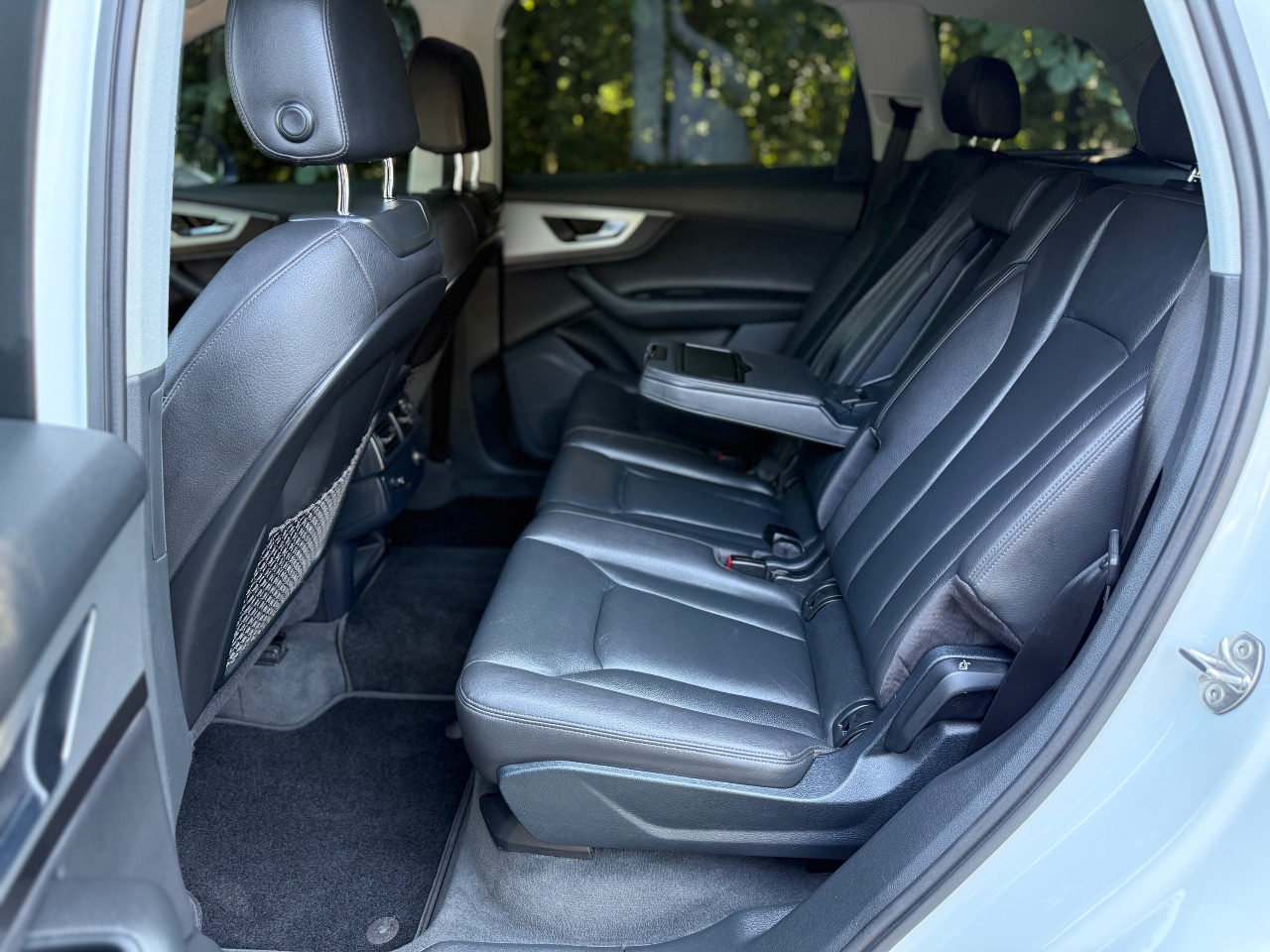 Audi Q7 - фото 29