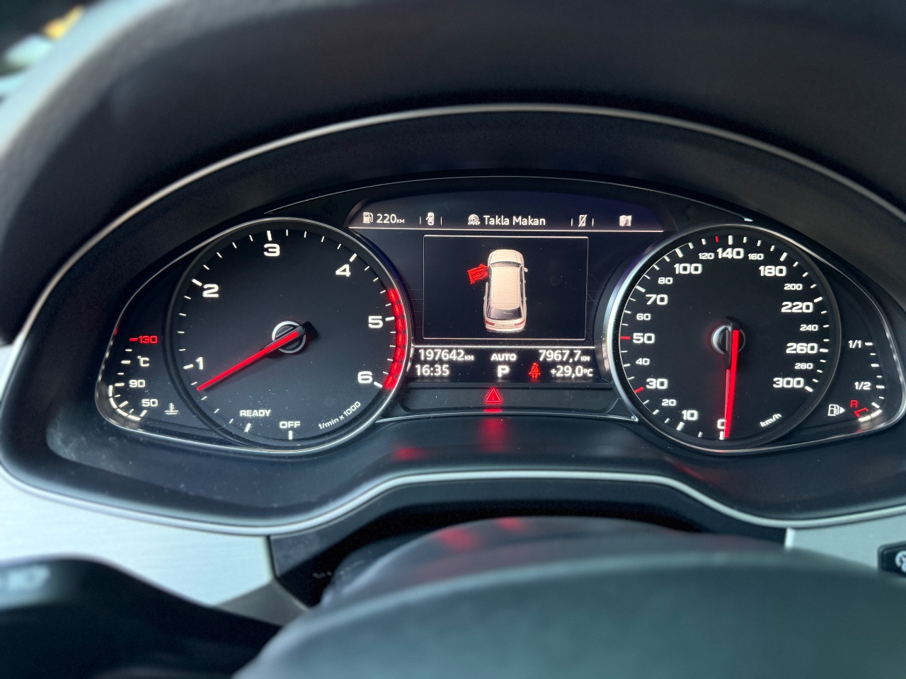 Audi Q7 - фото 22