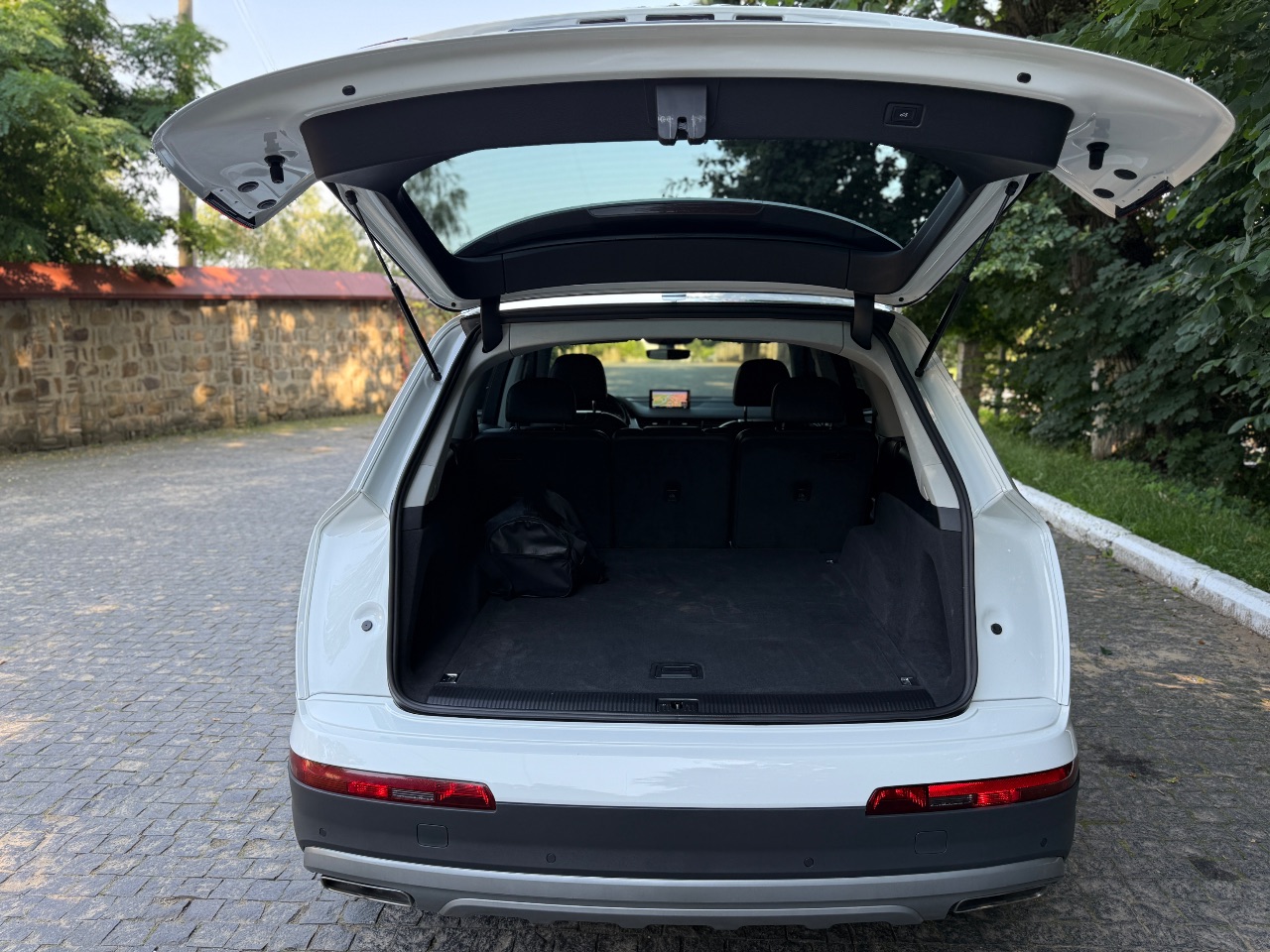 Audi Q7 - фото 43