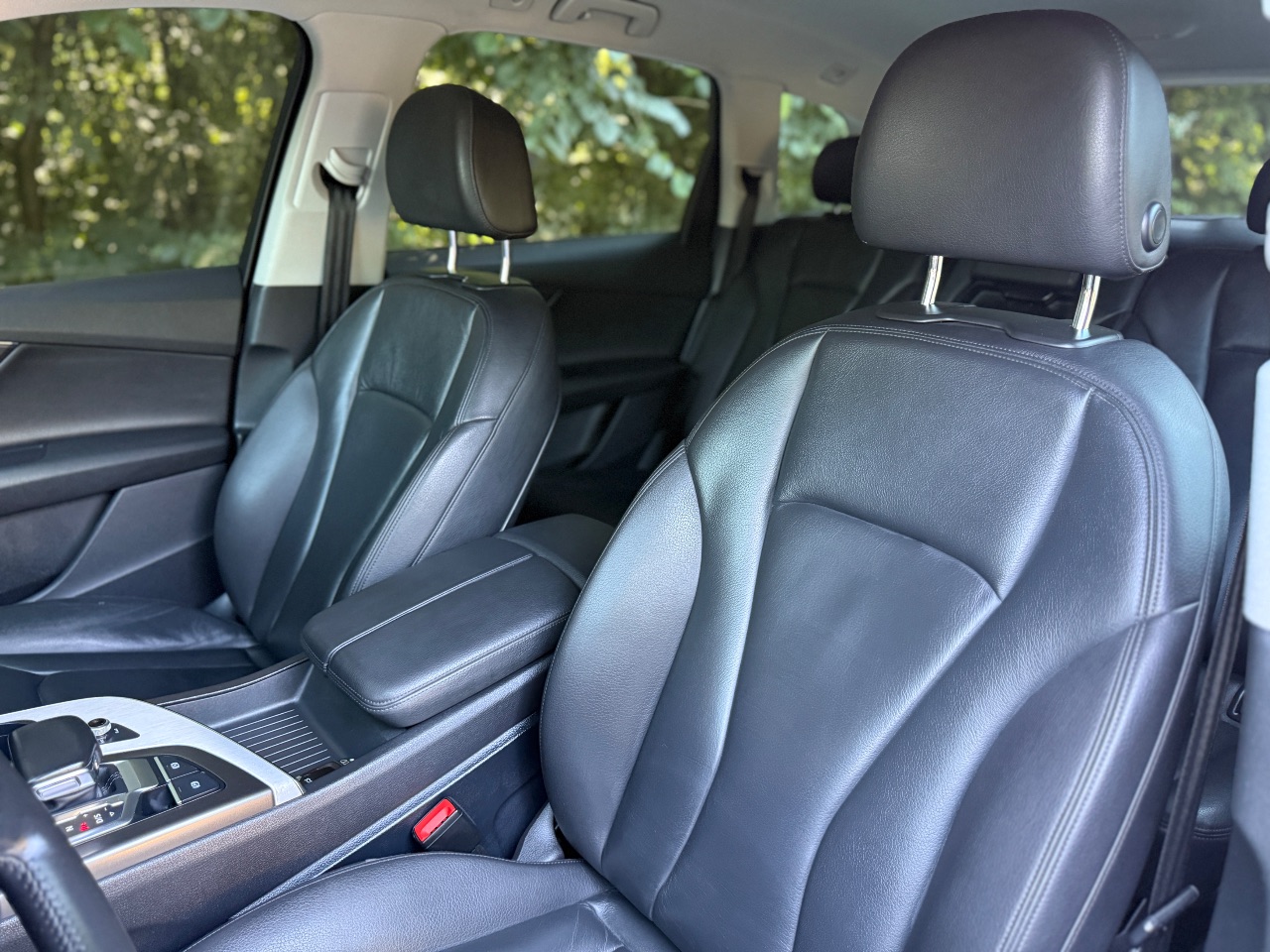 Audi Q7 - фото 27