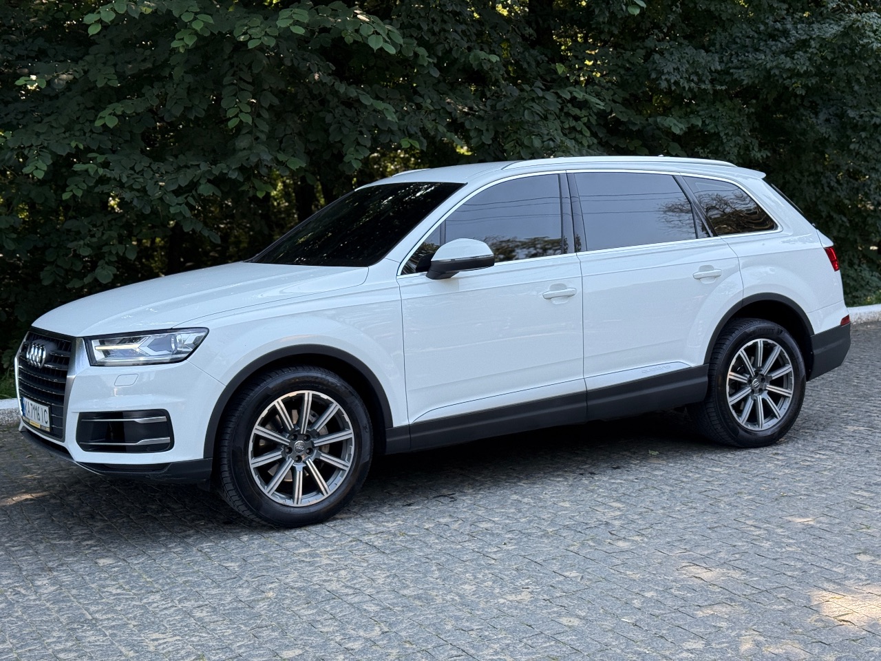 Audi Q7 - фото 7