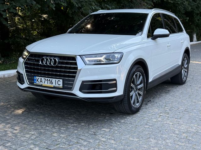 Audi Q7 - фото 4