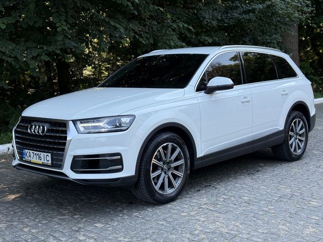Audi Q7 - фото 5