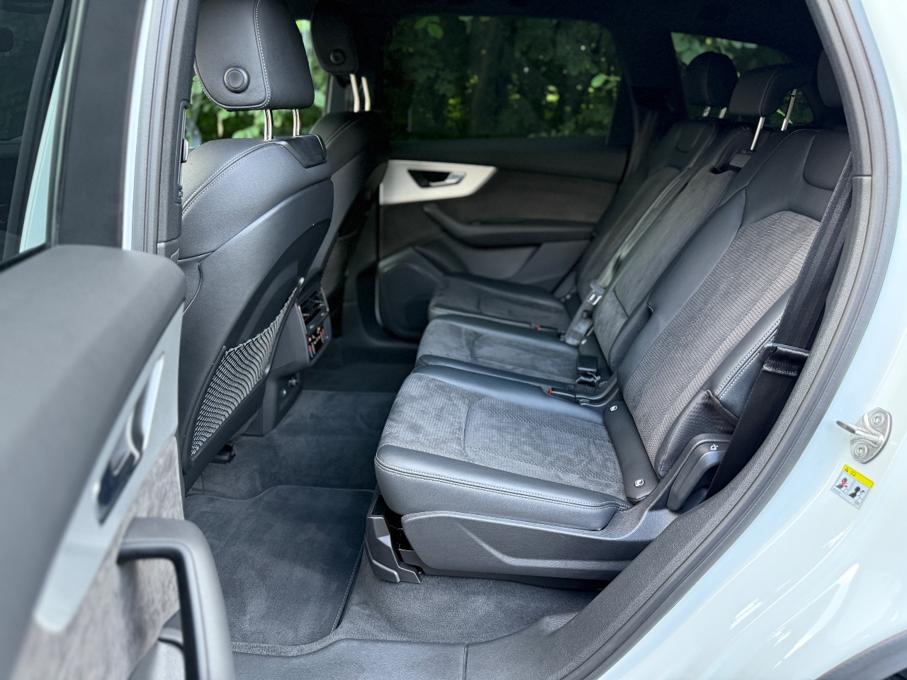 Audi Q7 - фото 29