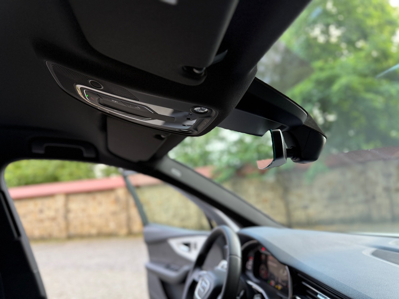 Audi Q7 - фото 41