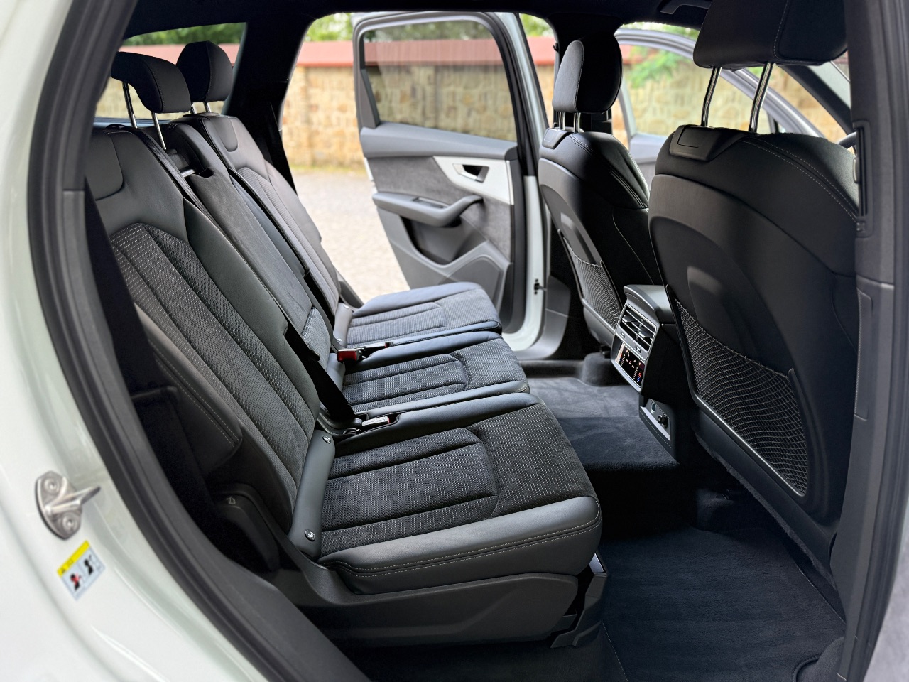 Audi Q7 - фото 33