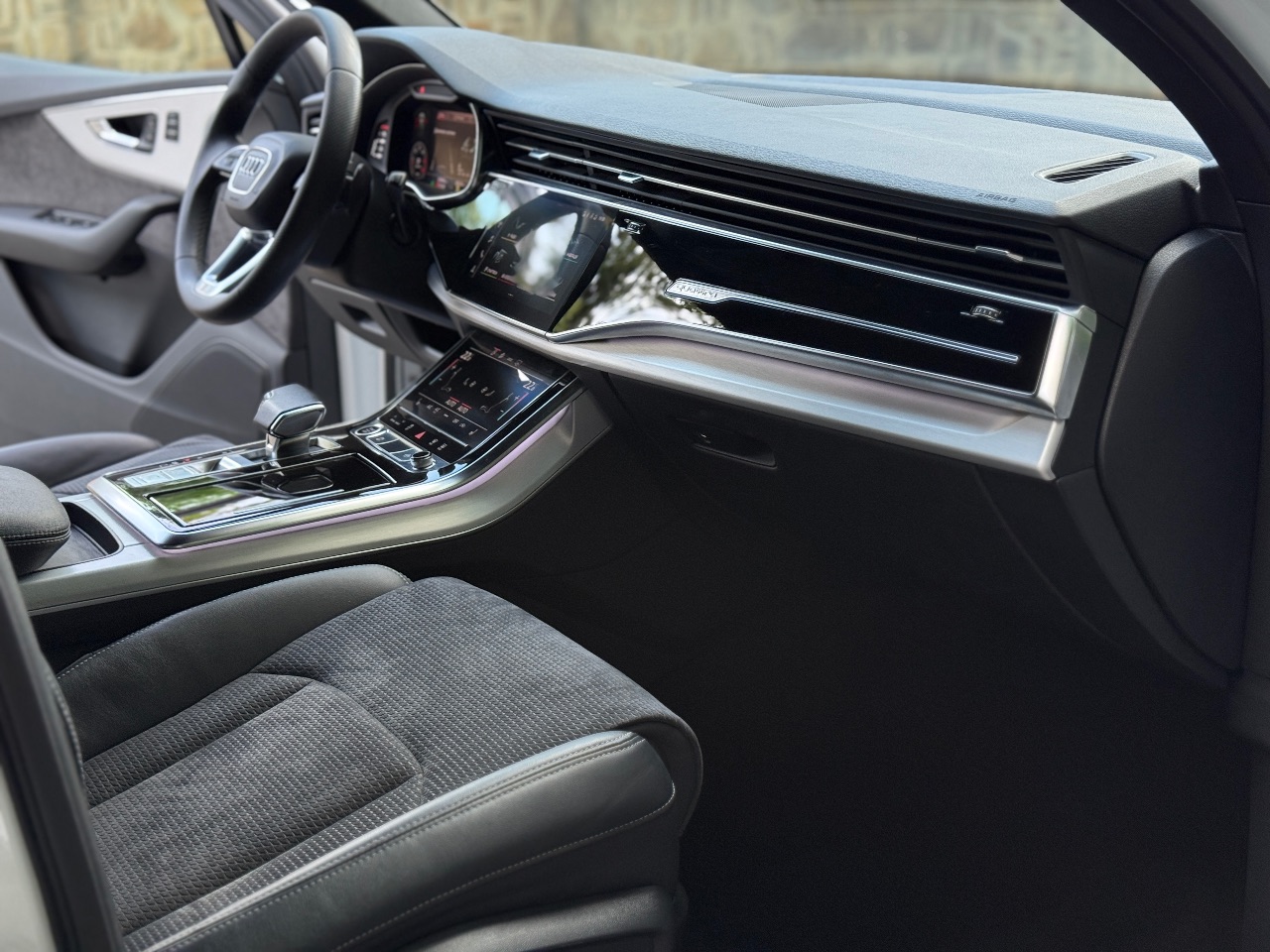 Audi Q7 - фото 37