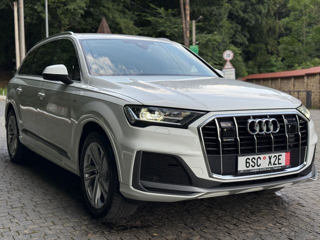 Audi Q7 - фото 5