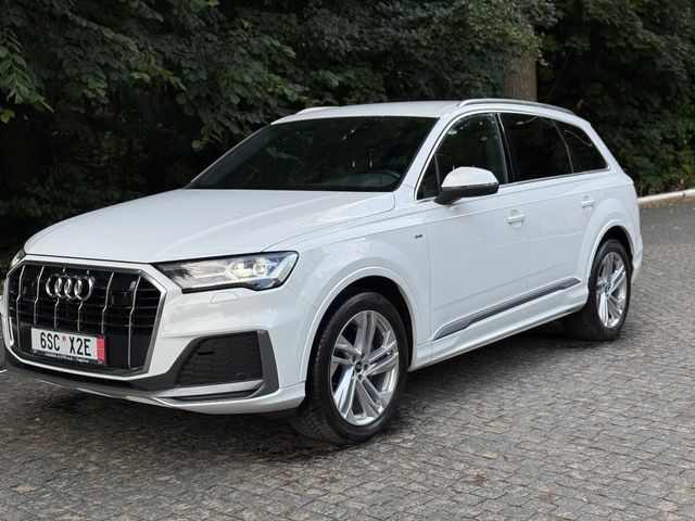 Audi Q7 - фото 2