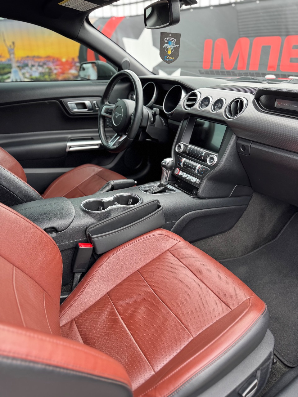 Ford Mustang - фото 12