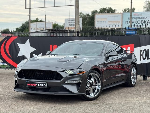 Ford Mustang - фото 1