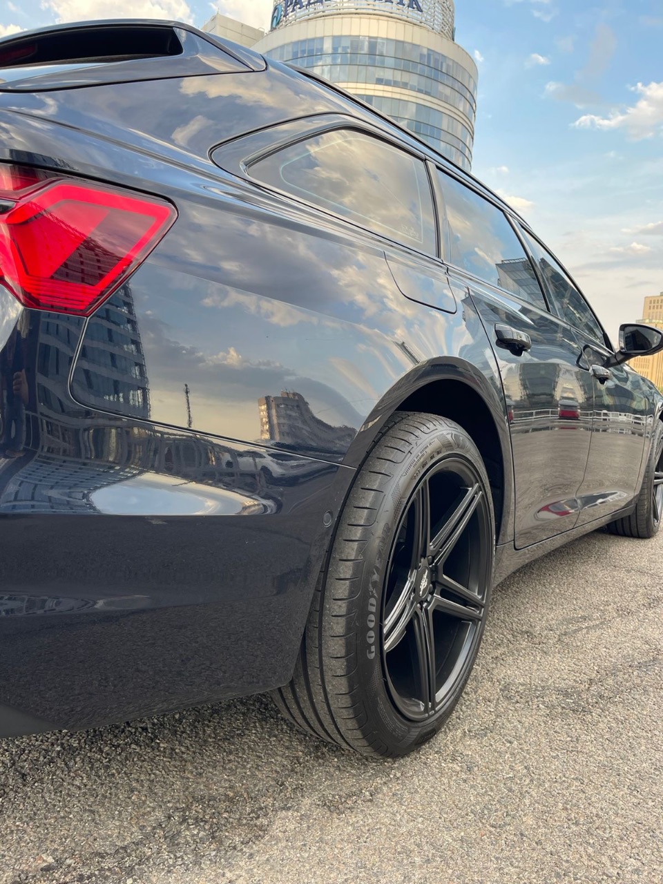 Audi A6 - фото 9