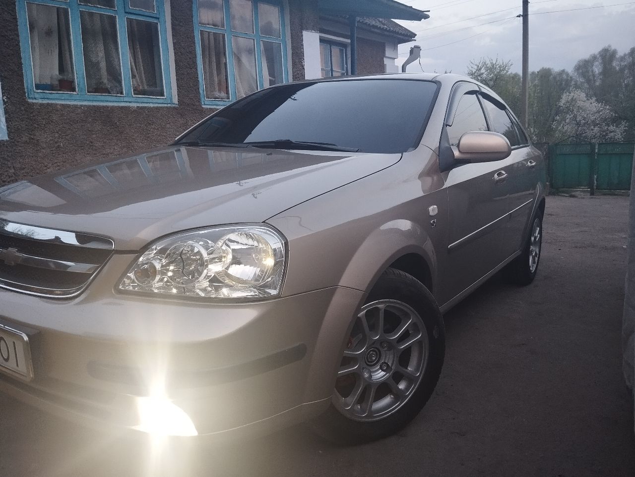 Chevrolet Lacetti - фото 1