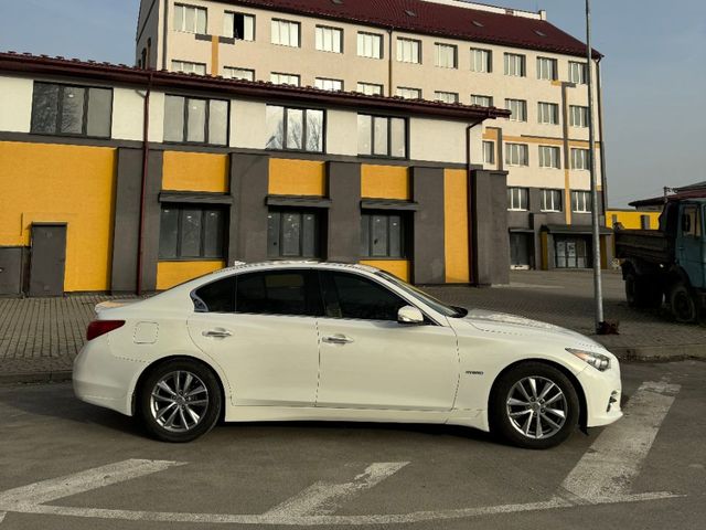 Infiniti Q50 - фото 2
