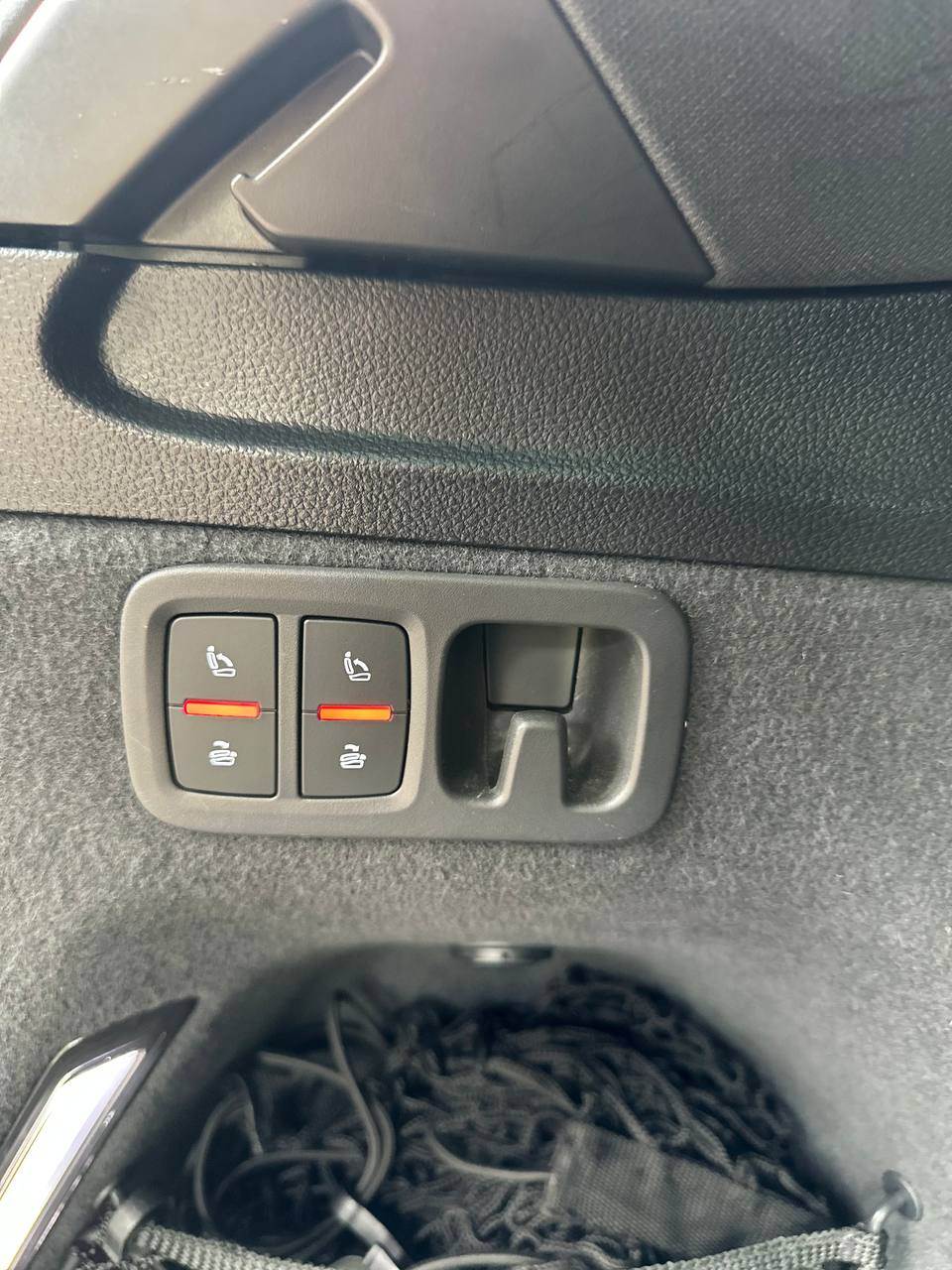 Audi Q7 - фото 13