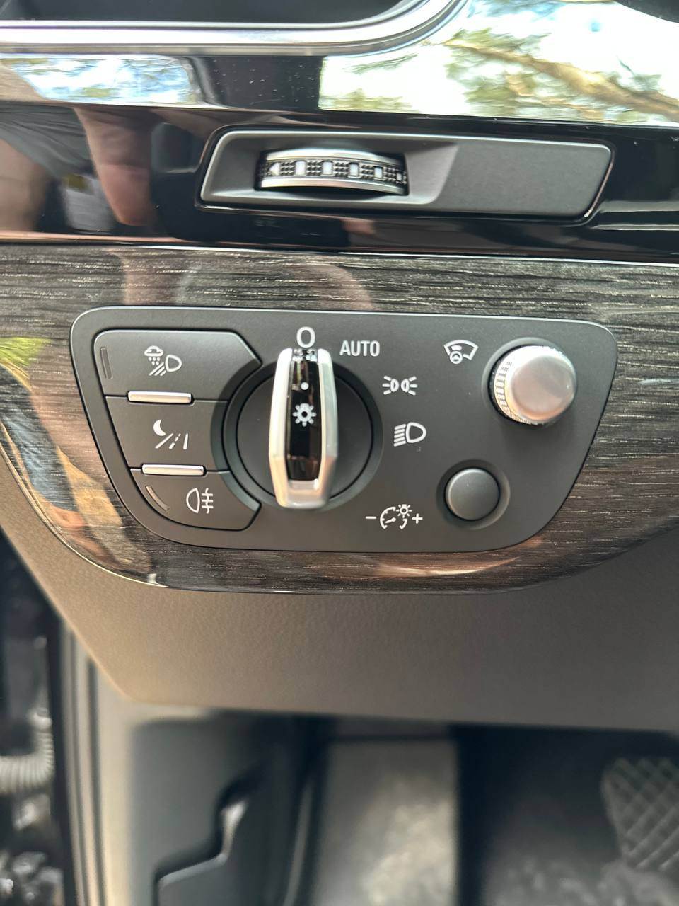 Audi Q7 - фото 16