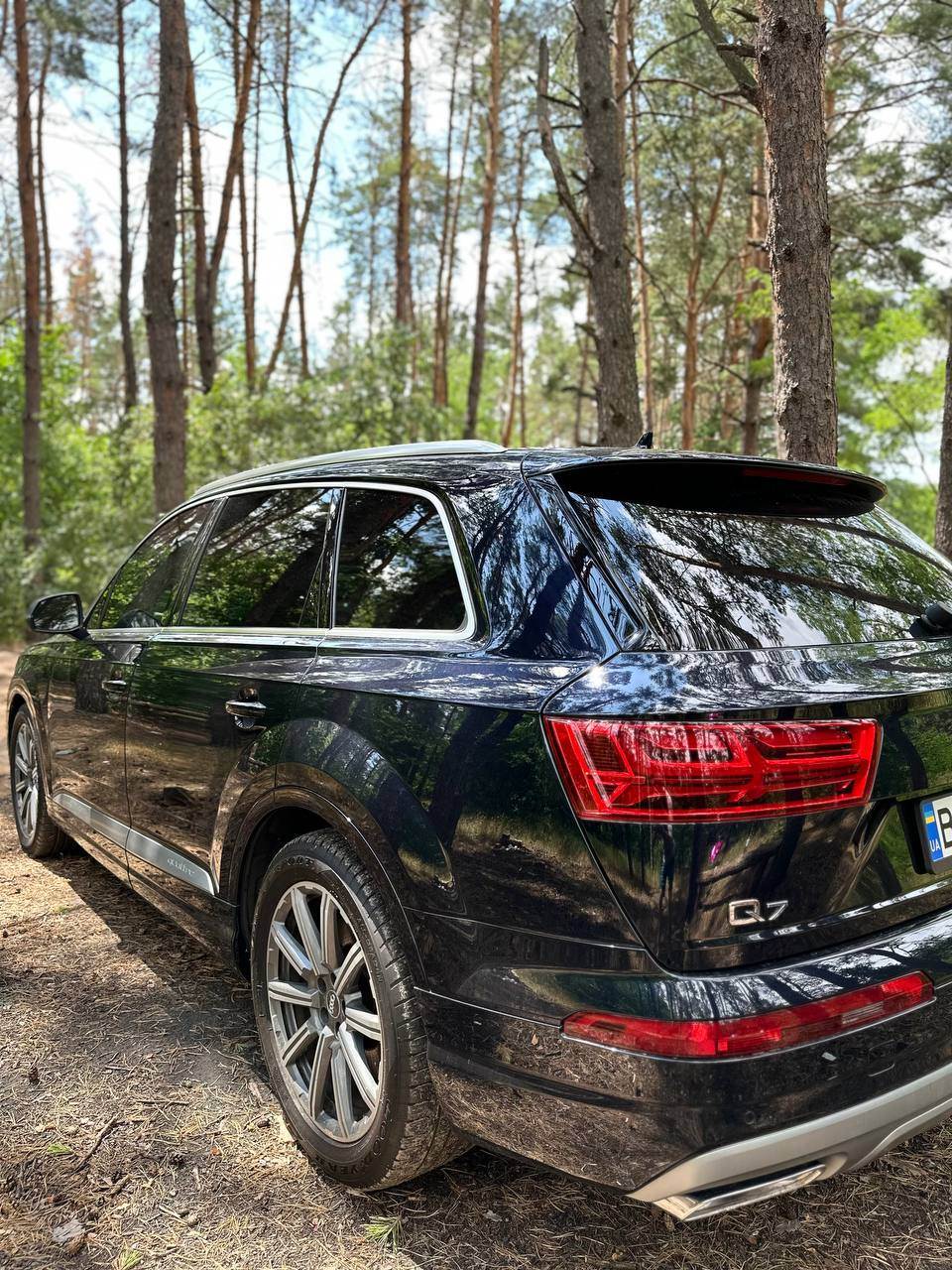 Audi Q7 - фото 6